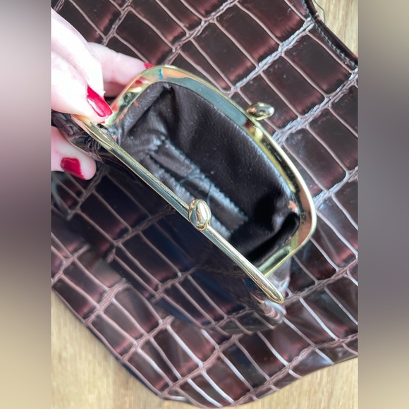 Vintage purse, with built in change purse - Picture 3 of 8